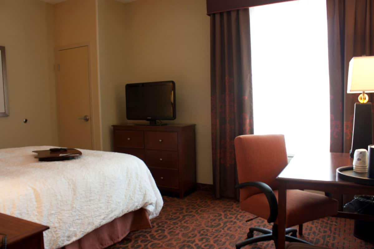 In-room safe, iron/ironing board, free WiFi, bed sheets