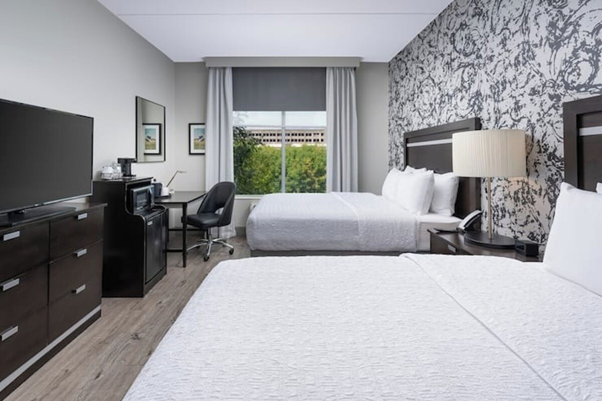 Hypo-allergenic bedding available, in-room safe, desk, laptop workspace