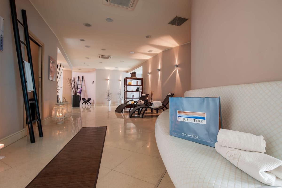 turkish bath/hammam, body treatments, aromatherapy, body wraps