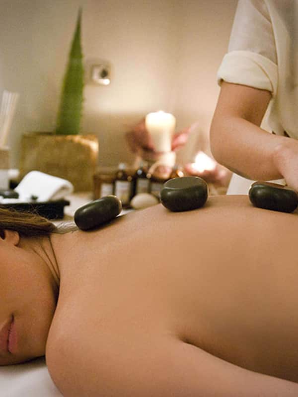 Een Turks bad/hammam, lichaamsbehandelingen, aromatherapie, body wraps