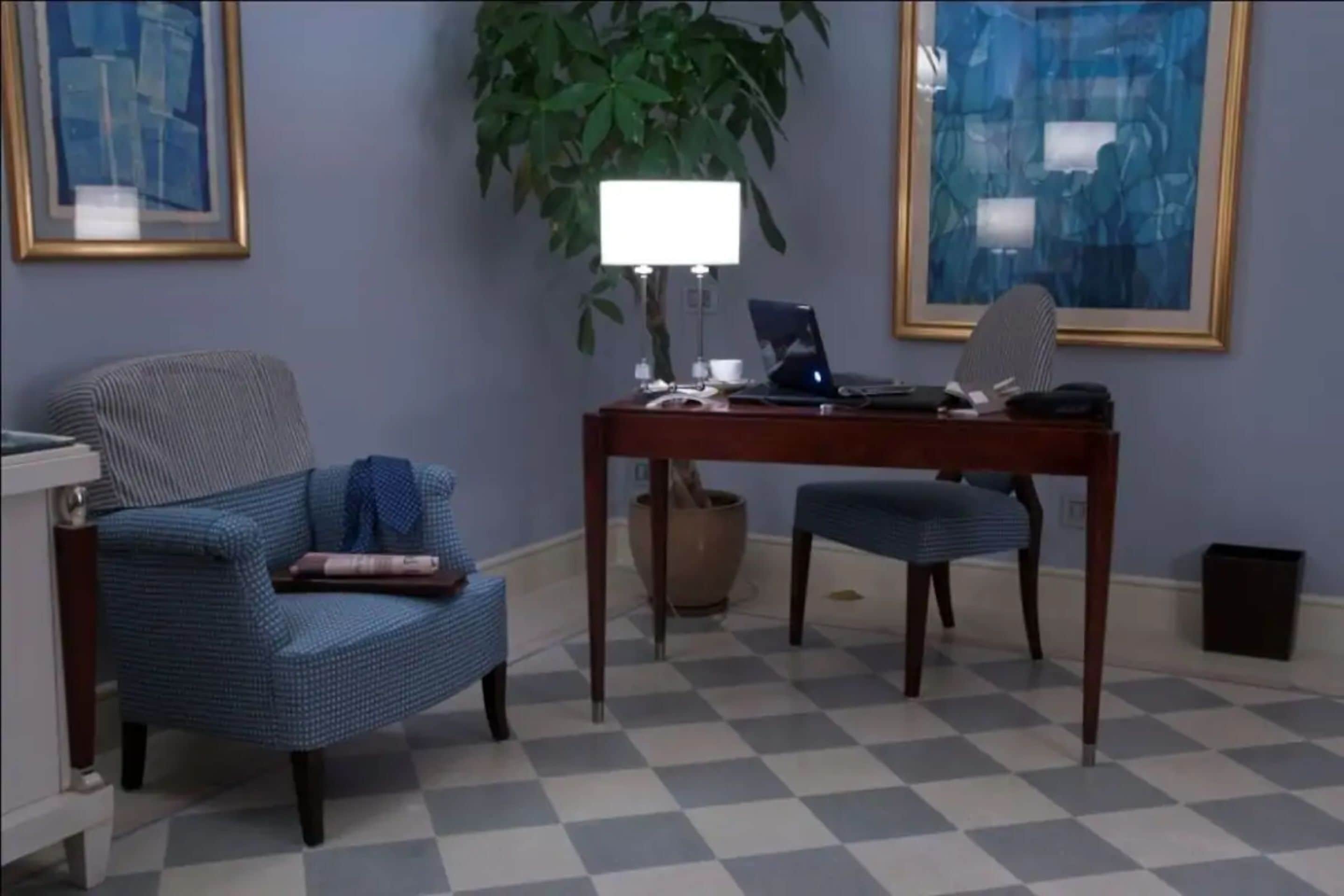 suite, 1 king bed, pool access (free spa access) | living area | 32-inch flat-screen tv with satellite channels, tv, first-run films