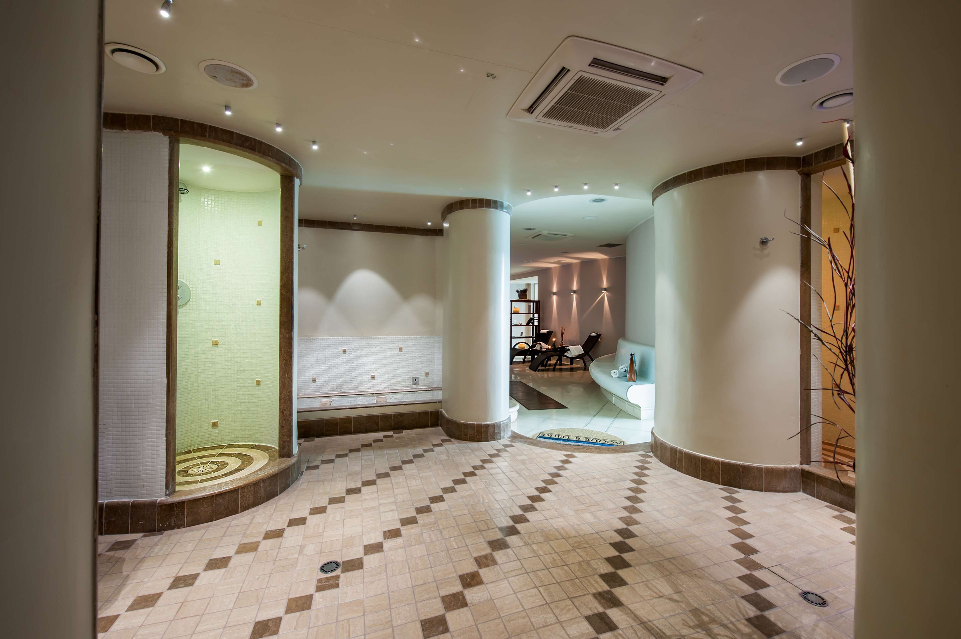 Turkish bath, body treatments, aromatherapy, body wraps, body scrubs