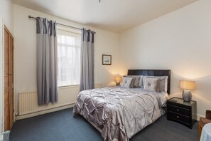 Standard Twin Room, Ensuite - Crossways (Pickering)