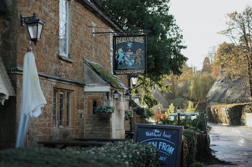 The Falkland Arms