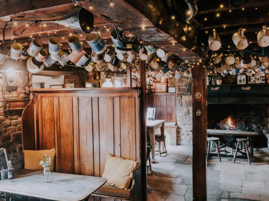 S'hi serveixen esmorzars, dinars i sopars