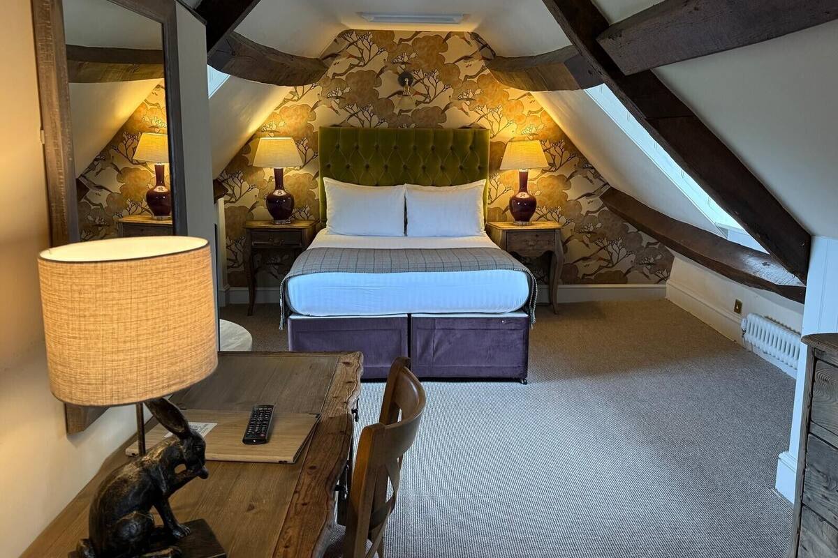 Chambre Double Supérieure | Literie hypoallergénique, bureau, draps fournis