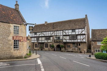 The George Inn and The Plaine