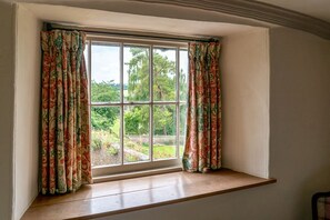 View from property - The George Inn and The Plaine (Bath)