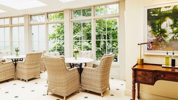 3 ravintolaa, joissa tarjoillaan lounas