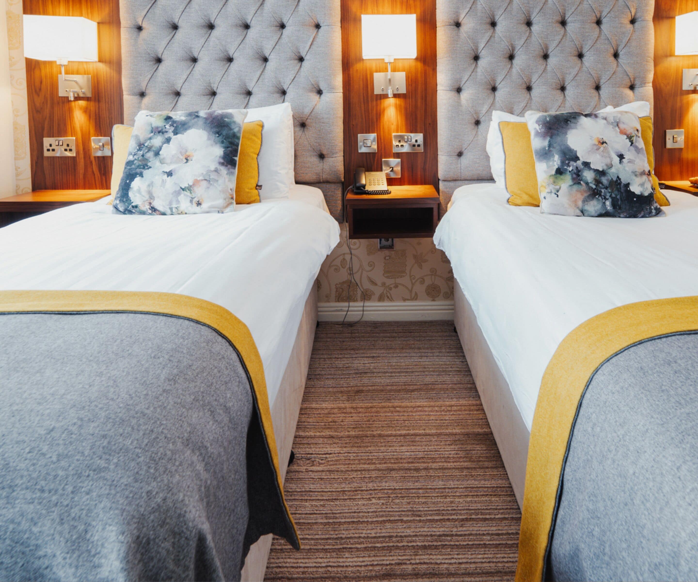 twin room | 1 bedroom, desk, laptop workspace, blackout curtains