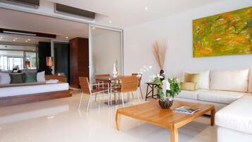 1 Bedroom Cozy Deluxe Suite