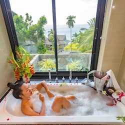 Deluxe Room, Partial Ocean View | Tab mandi berendam
