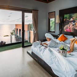 1 phòng ngủ, nệm có lớp đệm bông, minibar, két bảo mật tại phòng