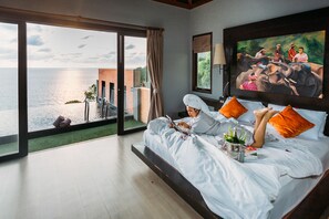 Colchones con pillow-top, minibar y caja de seguridad en la habitación 