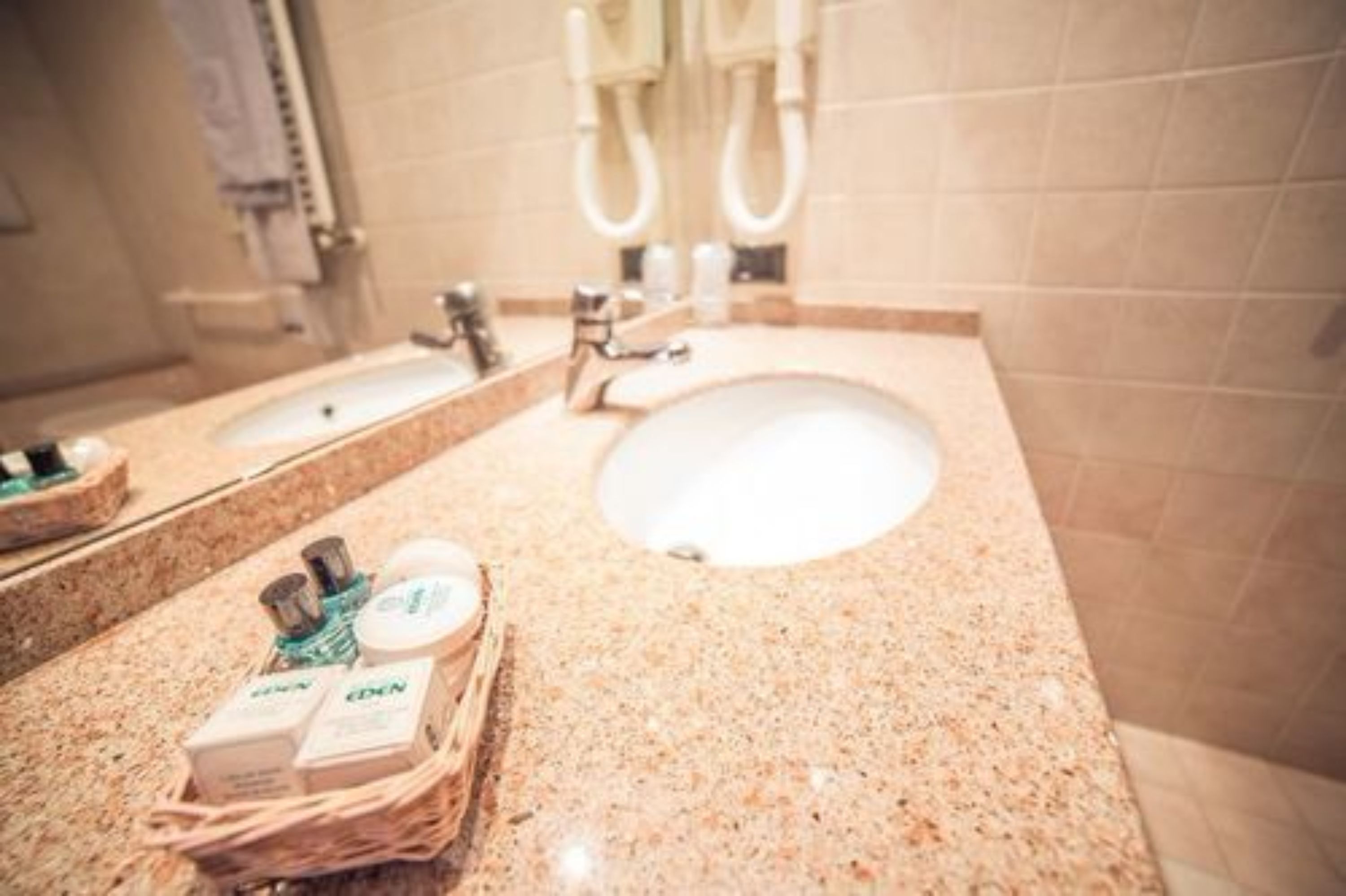 shower, rainfall showerhead, eco-friendly toiletries, hair dryer