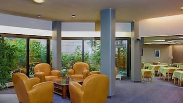 Khu tiếp khách ở sảnh
