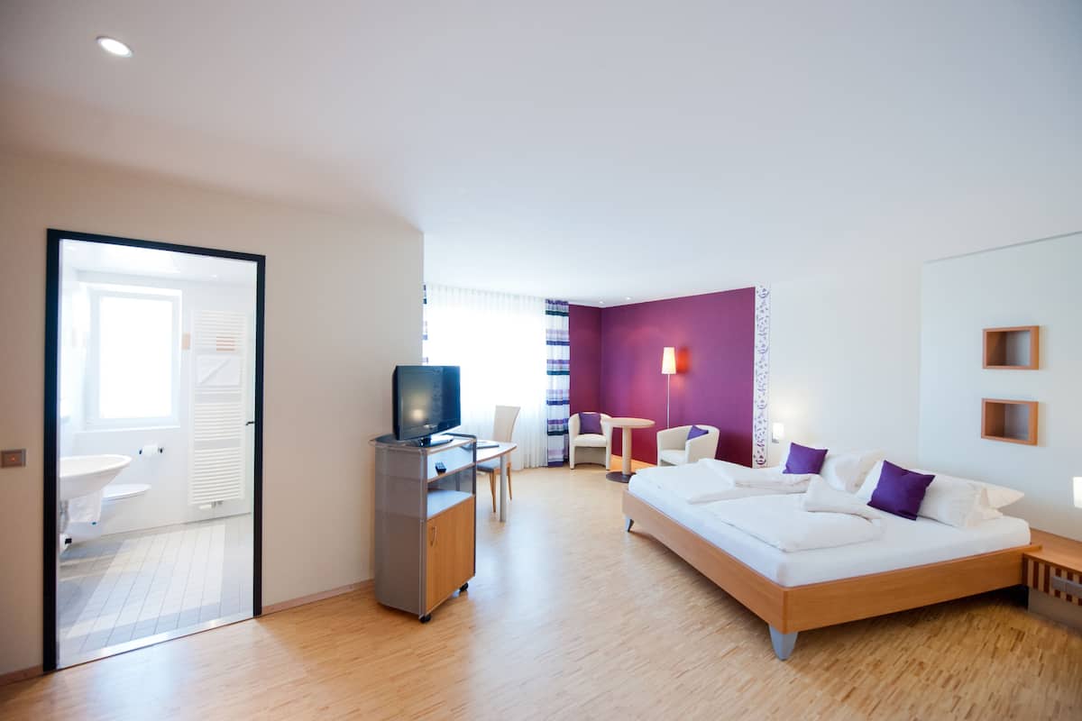 hypo-allergenic bedding, individually decorated, individually furnished