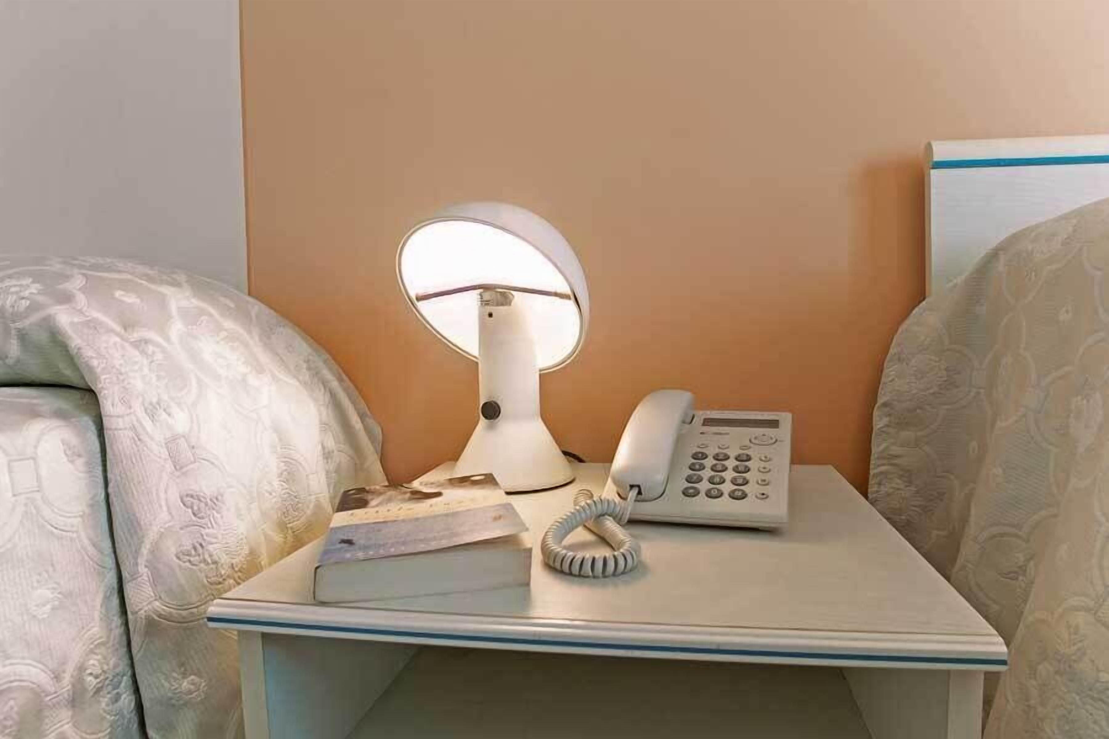 desk, soundproofing, free cots/infant beds, rollaway beds