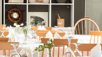 Café da manhã continental grátis todos os dias