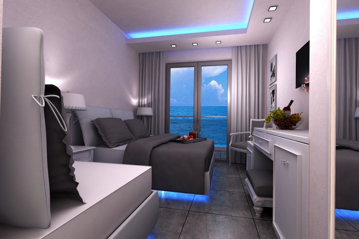 Egyptian cotton sheets, premium bedding, pillowtop beds, minibar