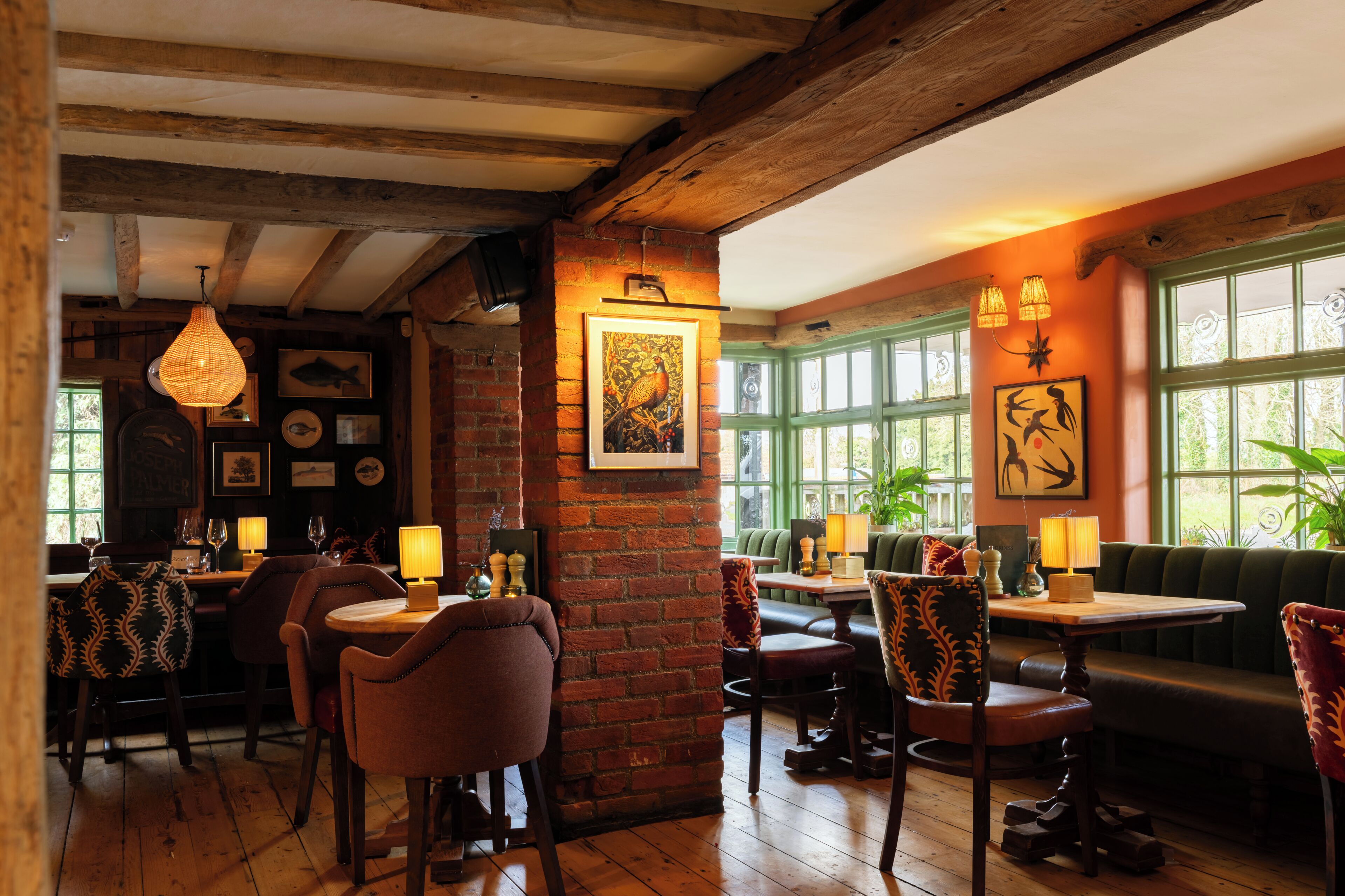 Breakfast, lunch, dinner served; British cuisine 