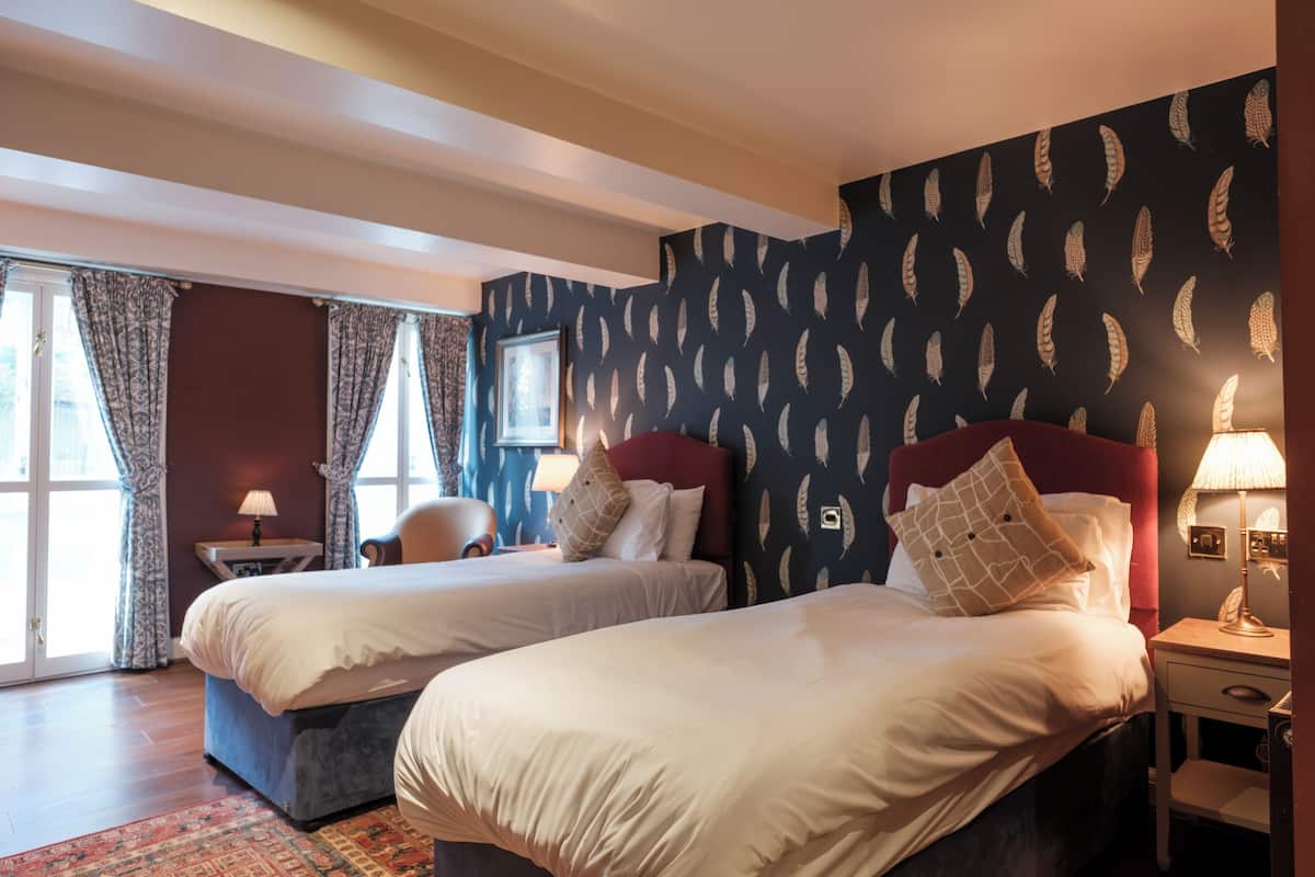 standard twin room | hypo-allergenic bedding, individually decorated, individually furnished