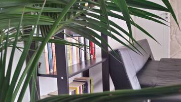 Coin salon dans le hall