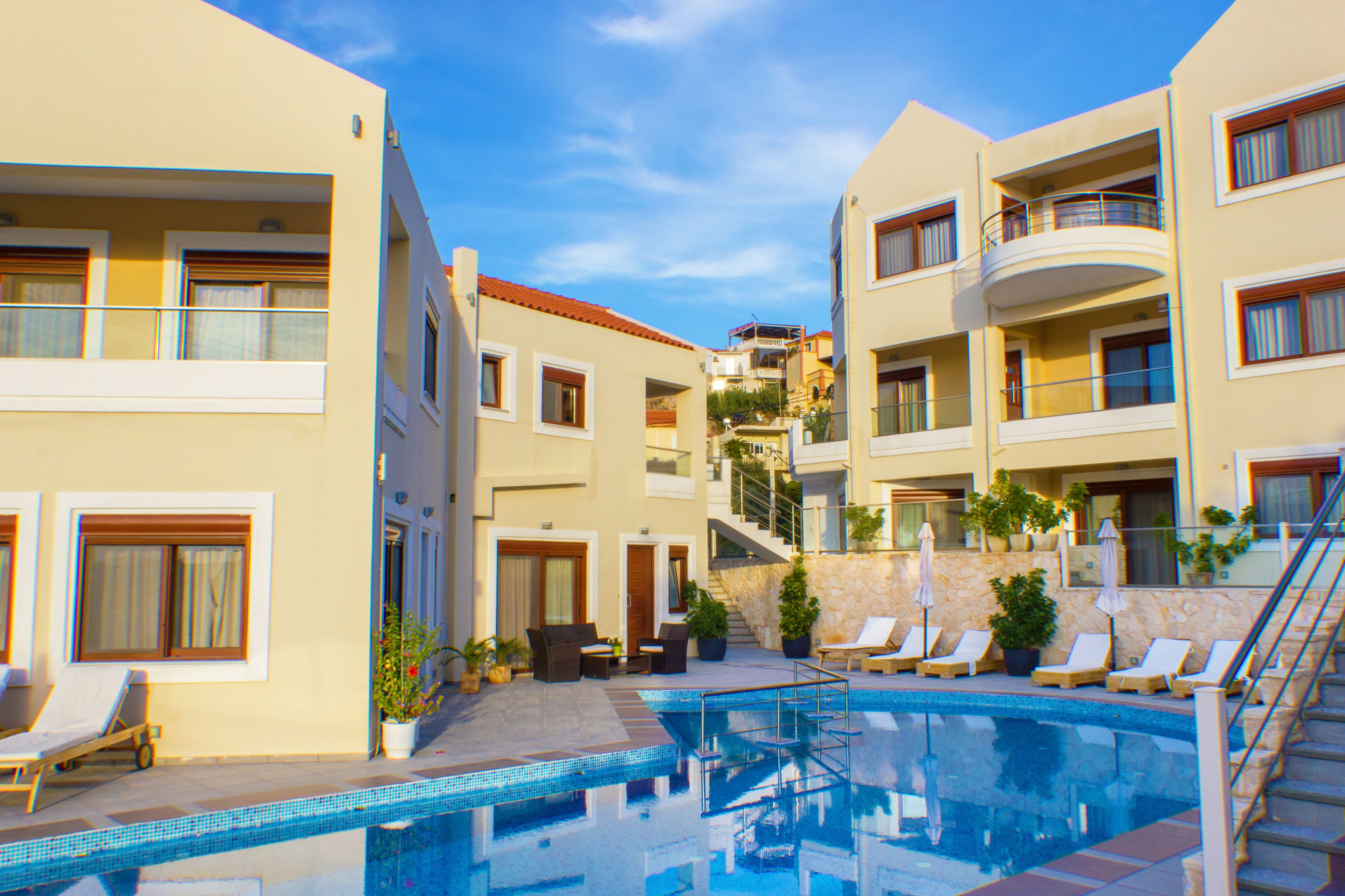 Seasonal outdoor pool, pool umbrellas, sun loungers
