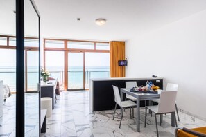 Televisión de pantalla plana