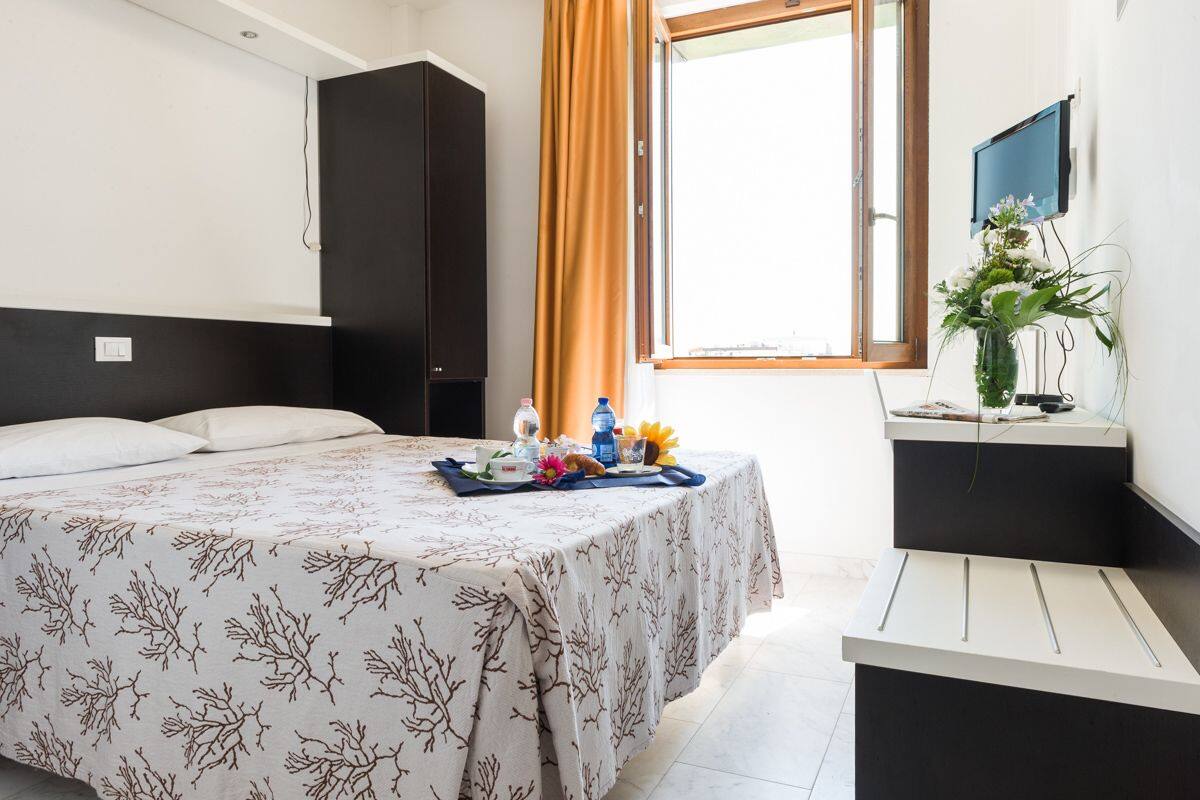 Minibar, desk, free WiFi, bed sheets