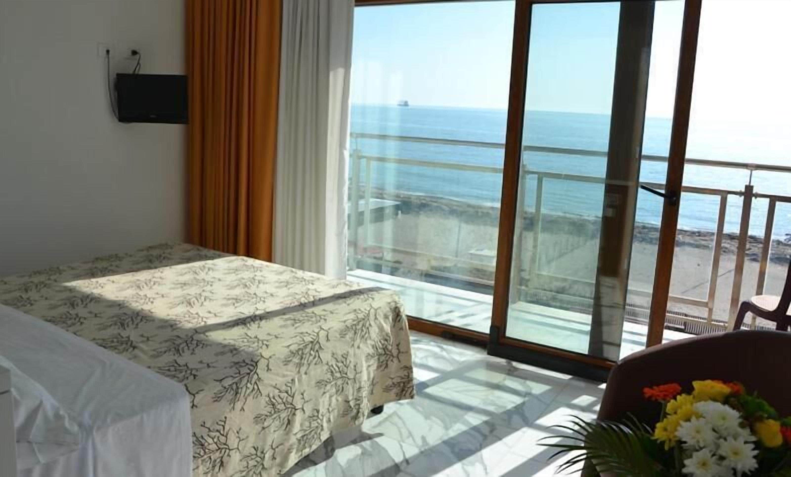 Minibar, una scrivania, Wi-Fi gratuito, lenzuola