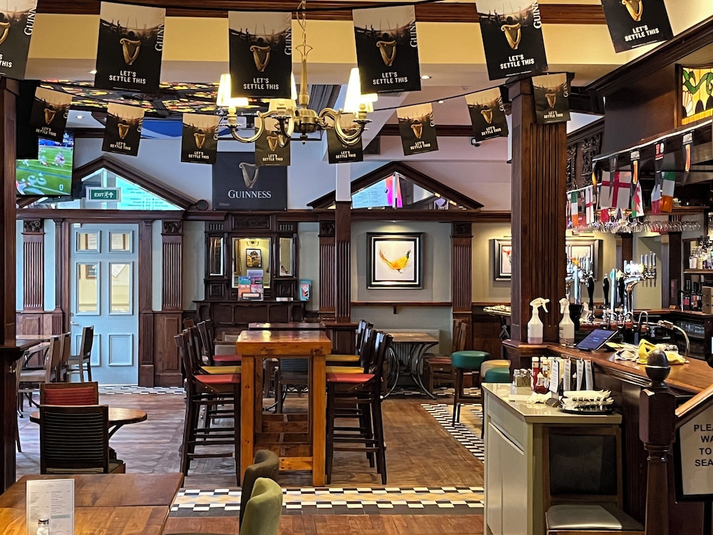 The Globe Inn by null