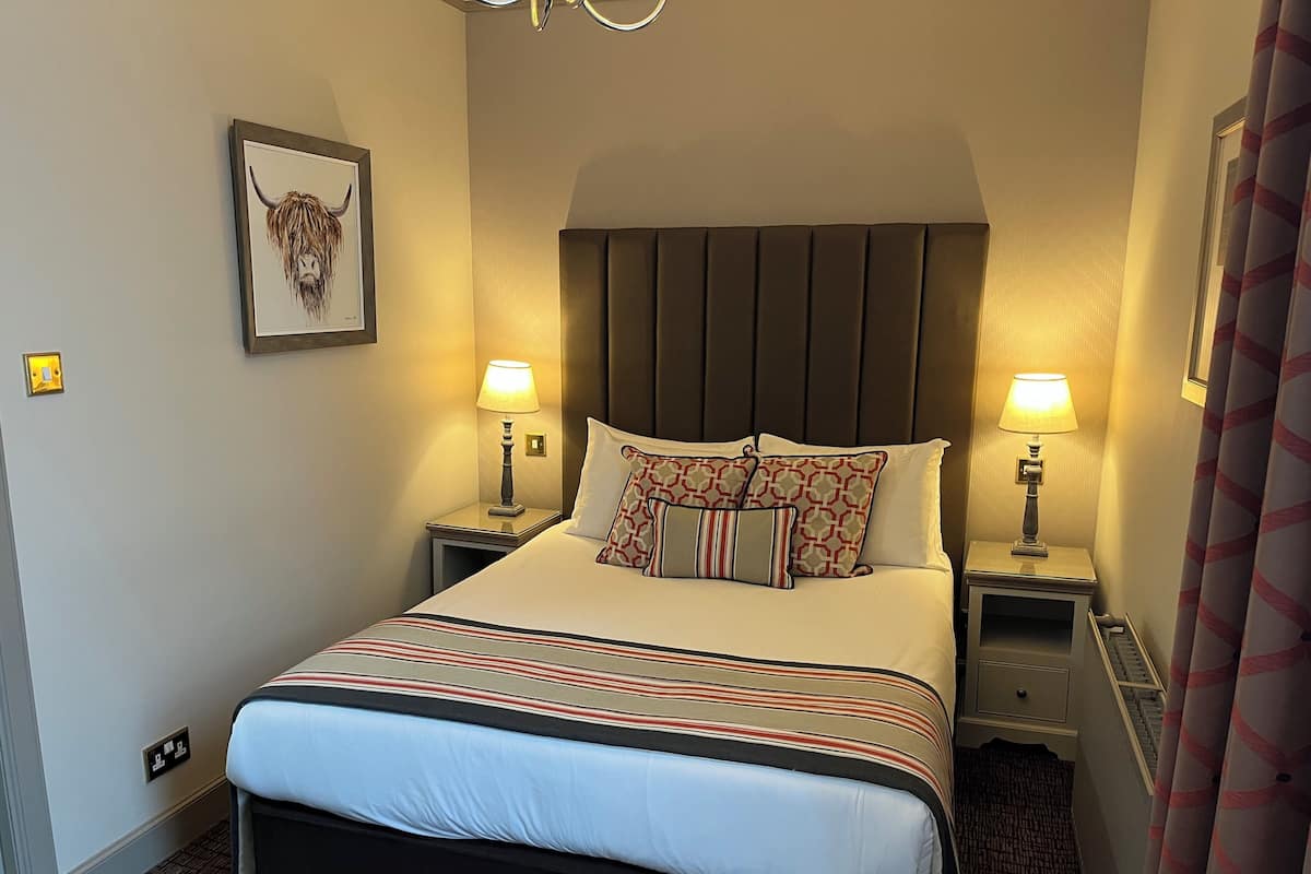 Desk, blackout curtains, iron/ironing board, free WiFi
