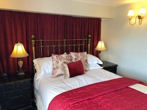 Superior Double Room, Ensuite - The New Inn (Winchelsea)