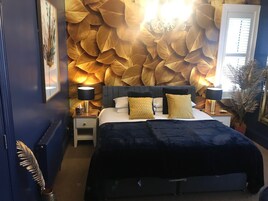 Superior Triple Room, Ensuite (Plus one)