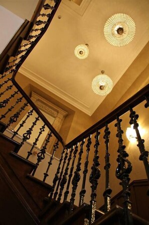 Staircase - Muckrach Country House (GRANTOWN ON SPEY)