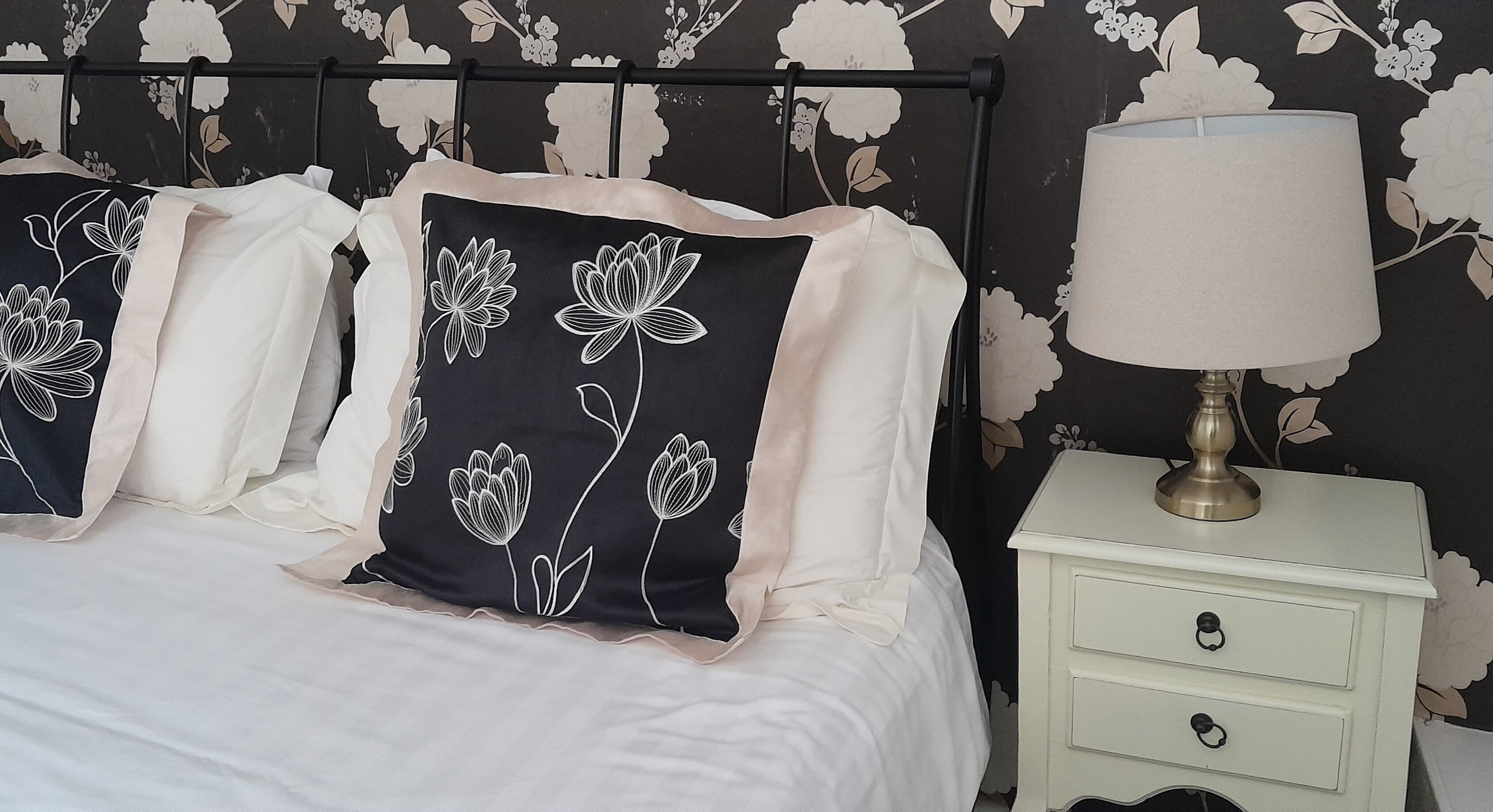 Double Room (Room 1, 3 or 5)