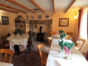 Colazione all'inglese inclusa, servita tutte le mattine 