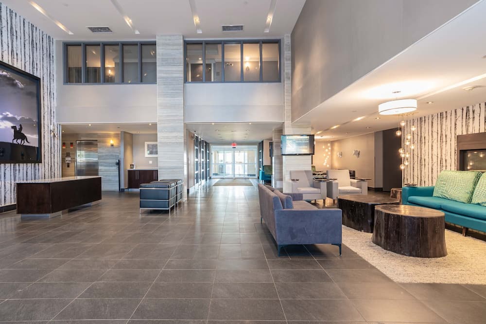 Sandman Signature Edmonton South Hotel