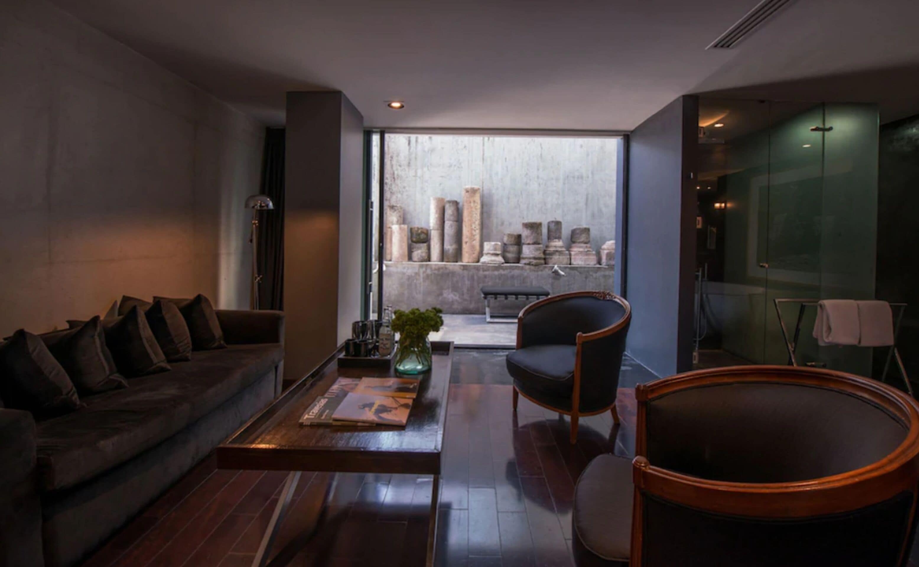 1 bedroom, egyptian cotton sheets, premium bedding, down duvets