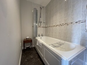 Double Room, Ensuite (Room 1) | Bathroom - Edgcott House (Minehead)