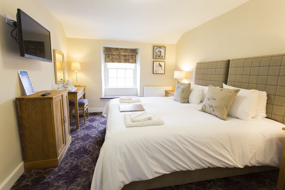 Standard Twin Room, Ensuite