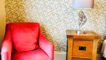 Grand Room, Balcony | Desk, blackout curtains, iron/ironing board, free WiFi