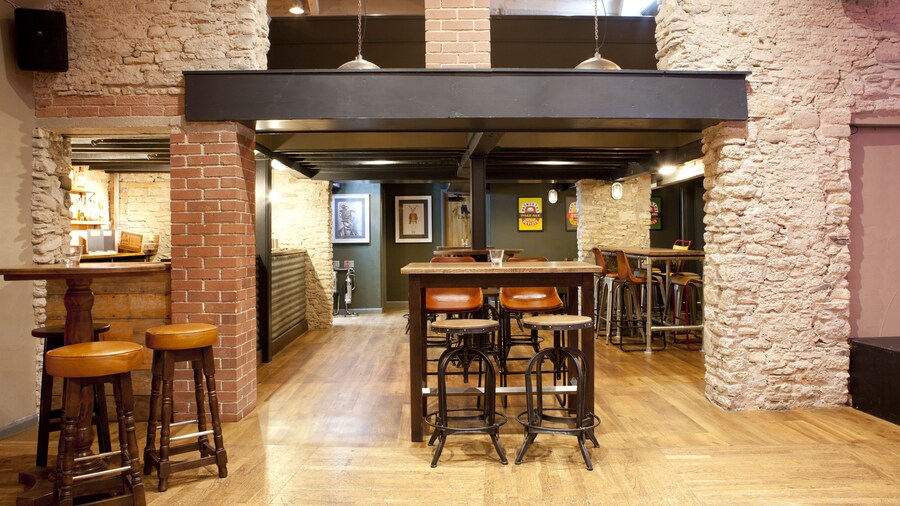 George Hotel