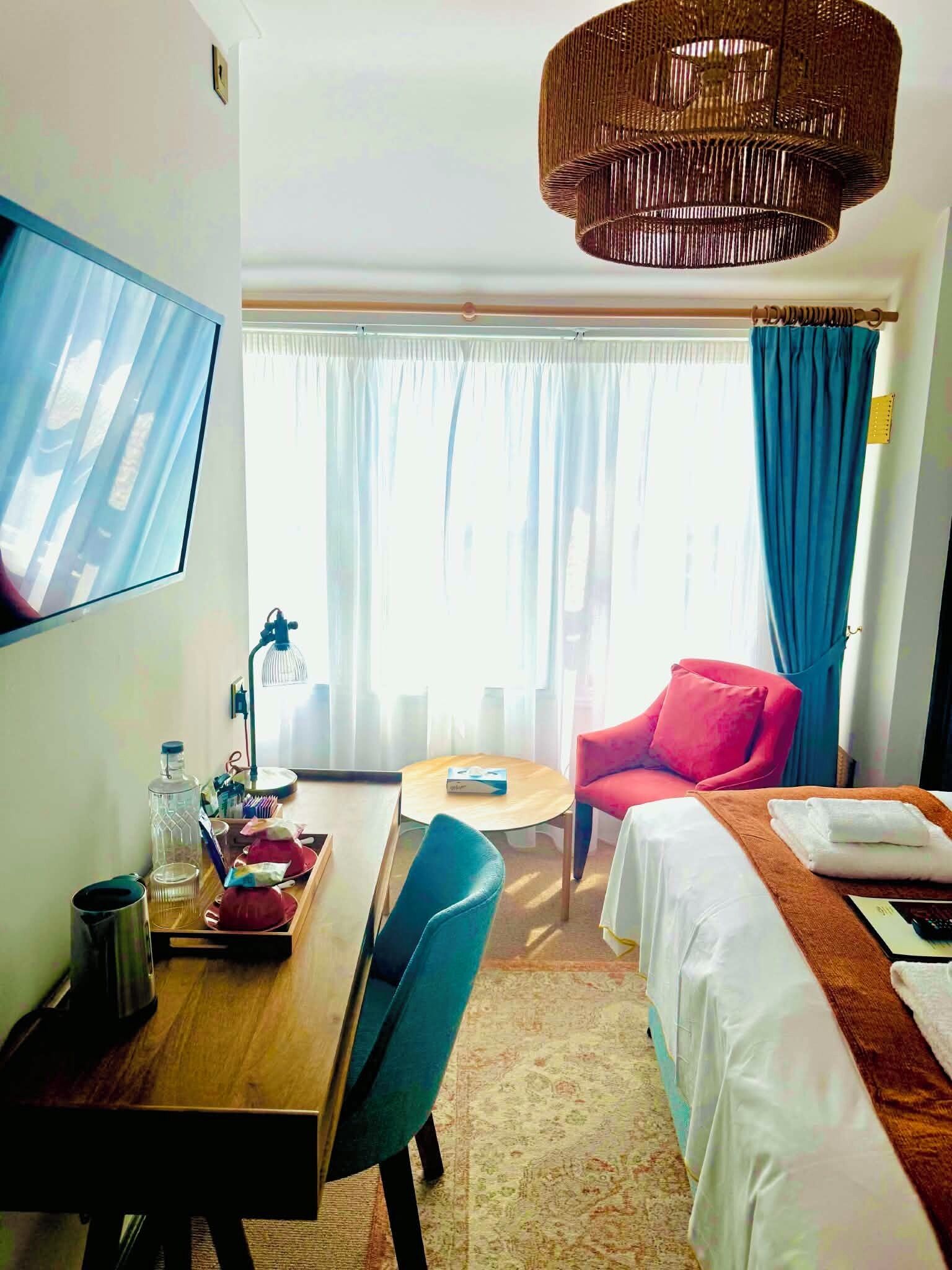 Deluxe Double Room | Desk, blackout curtains, iron/ironing board, free WiFi