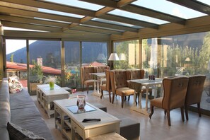 Breakfast (EUR 15 per person) - Boutique Hotel Skamnos (Distomo-Arachova-Antikyra)