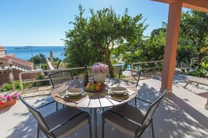 Terrace/patio - Apartmani Ana (Zupa dubrovacka)