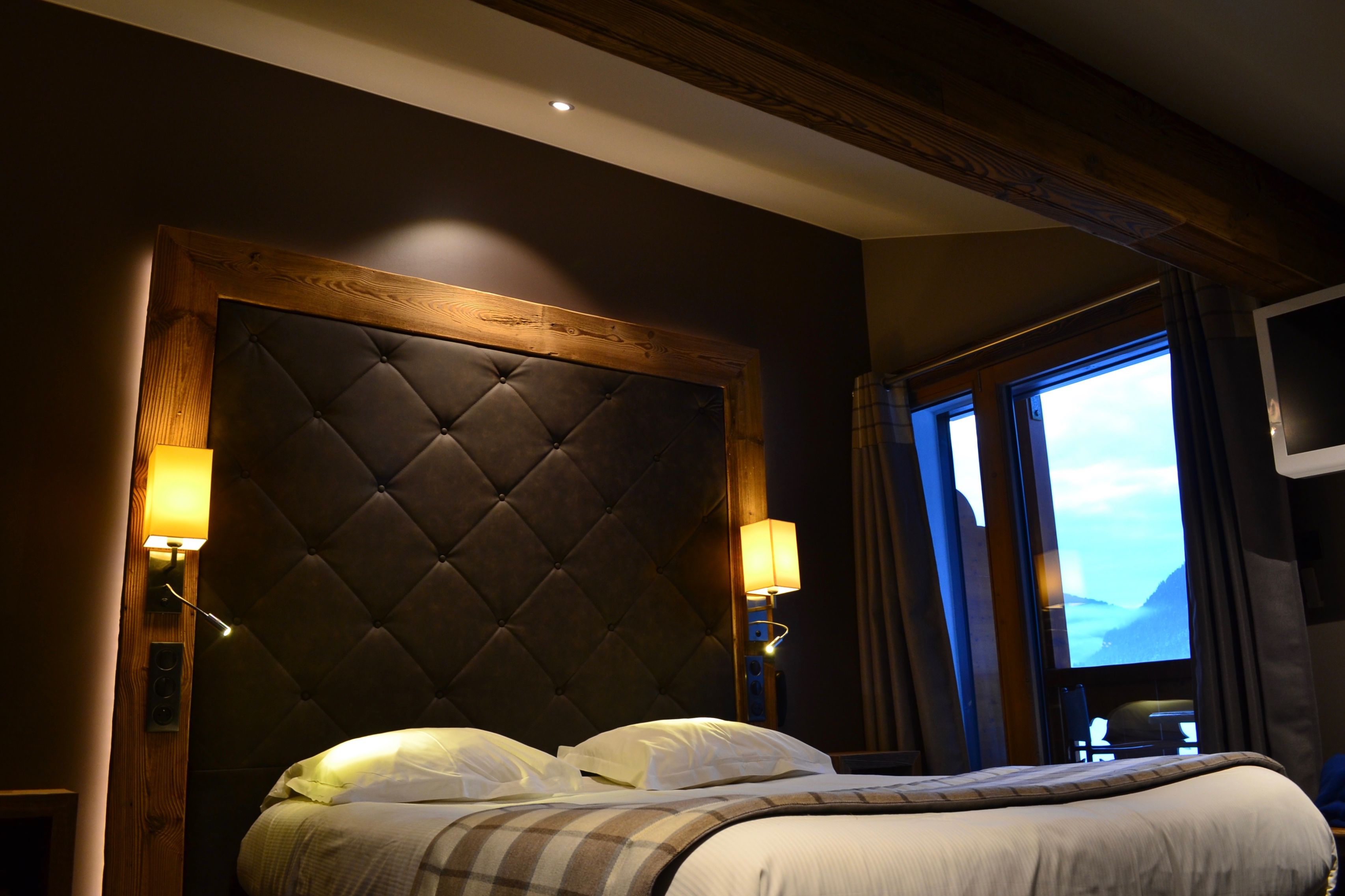 suite junior sous comble | 1 bedroom, premium bedding, in-room safe, individually decorated