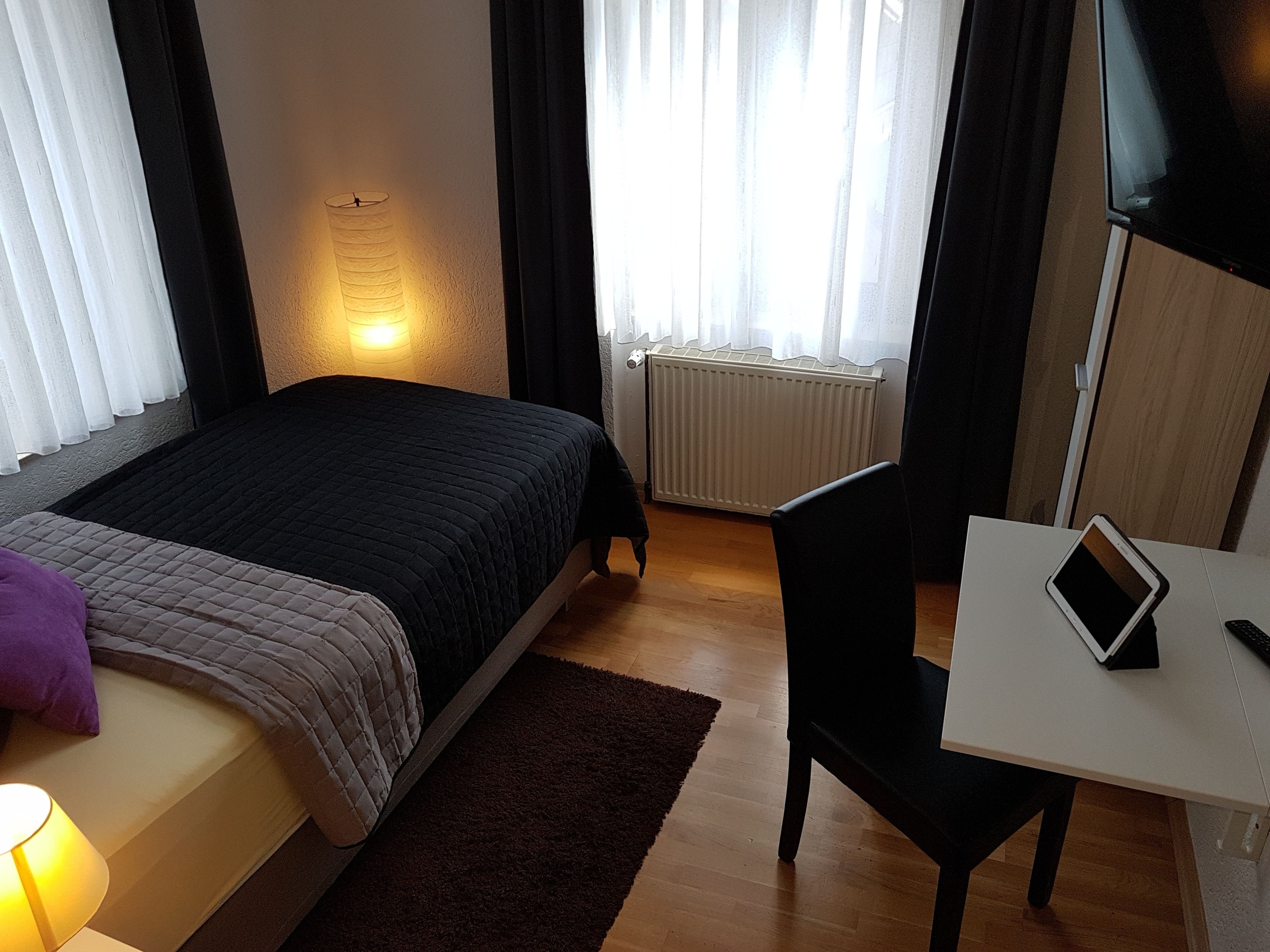 basic single room, 1 single bed, non smoking | desk, iron/ironing board, free cots/infant beds, free wifi