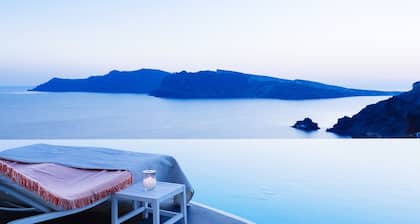 Katikies Santorini - The Leading Hotels Of The World